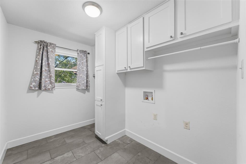1404 Creekford Drive Property Photo 14