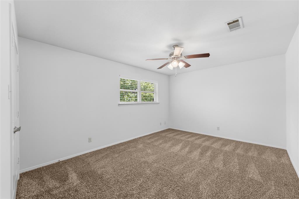 1404 Creekford Drive Property Photo 27