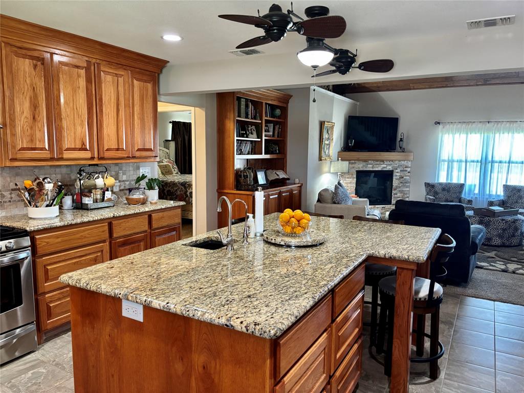 16967 Cr 290 Property Photo 7