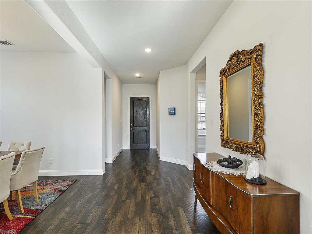 1820 Amazon Drive Property Photo 4