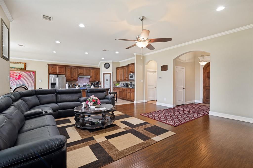 1006 Saint Jude Court Property Photo 8