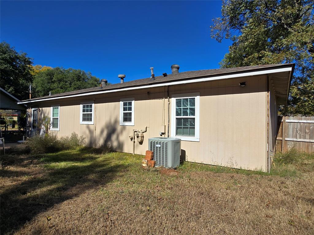 1523 Viosca Street Property Photo 4