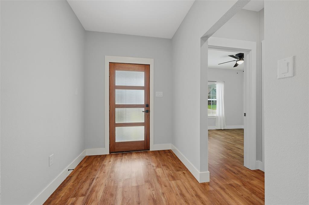 4919 Dry Creek Property Photo 6