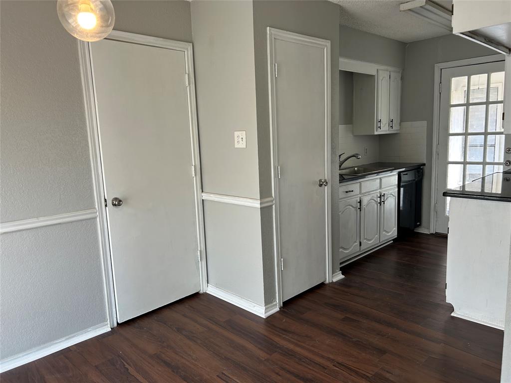 3125 Tina Street Property Photo 6
