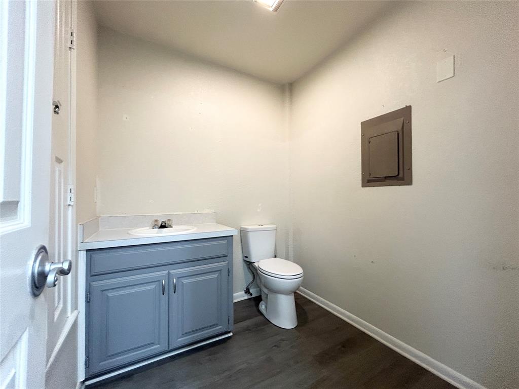 440 S Hillcrest Drive Property Photo 11