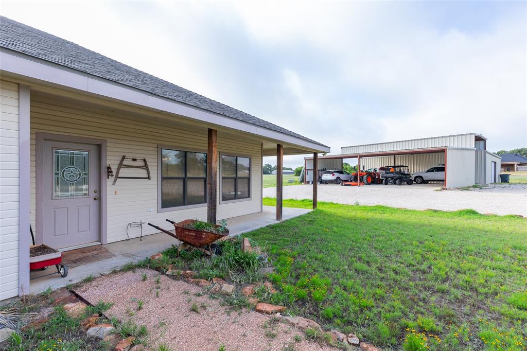 523 S Hays Road Property Photo 6