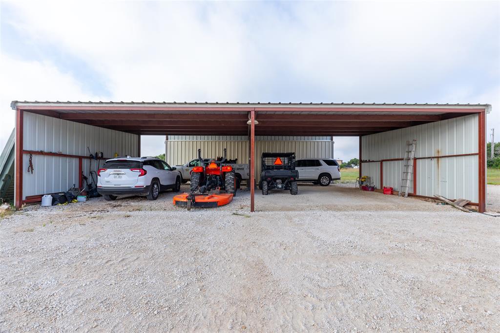 523 S Hays Road Property Photo 8