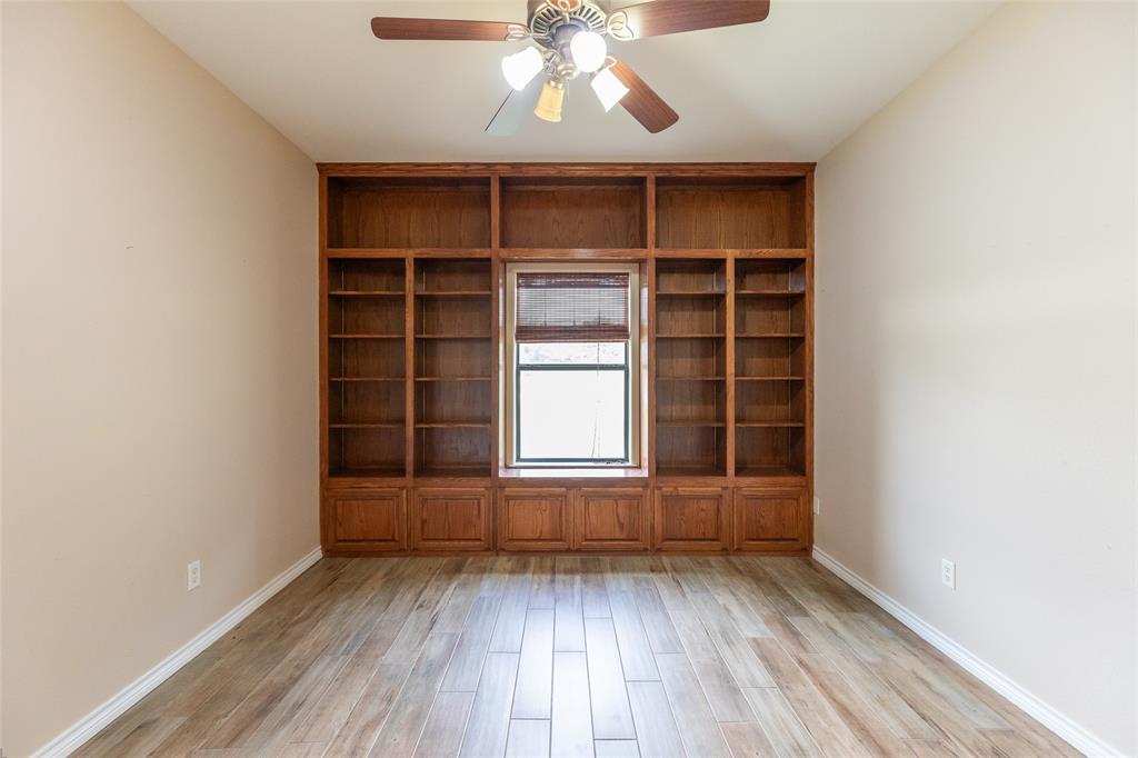 523 S Hays Road Property Photo 22