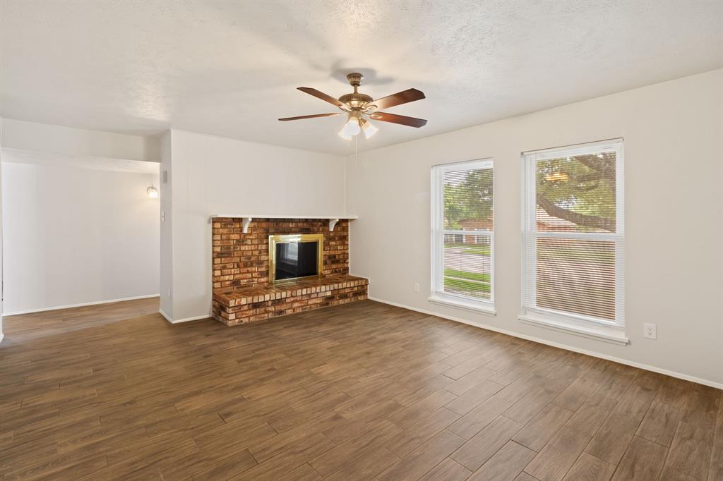3709 Red Oak Drive Property Photo 10
