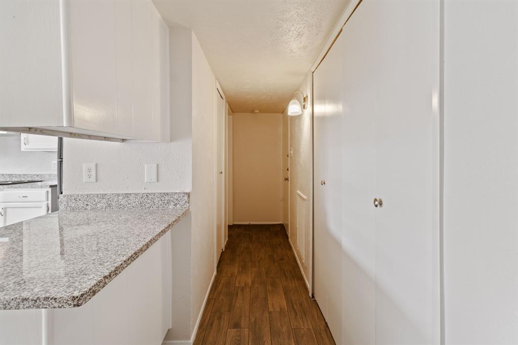 3709 Red Oak Drive Property Photo 23