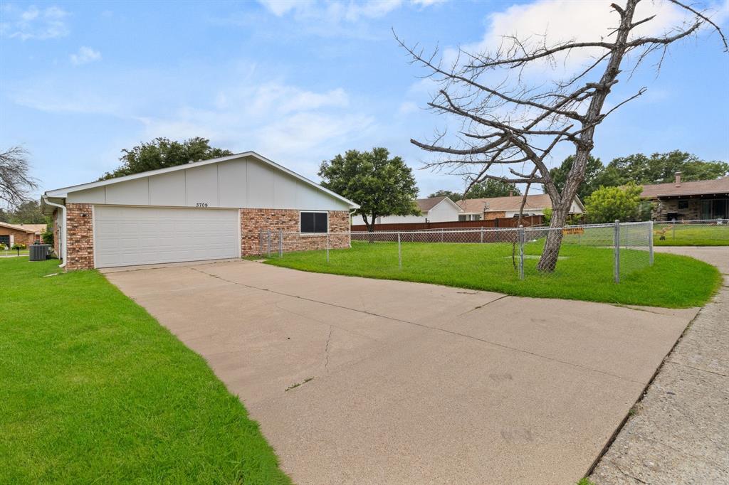 3709 Red Oak Drive Property Photo 34