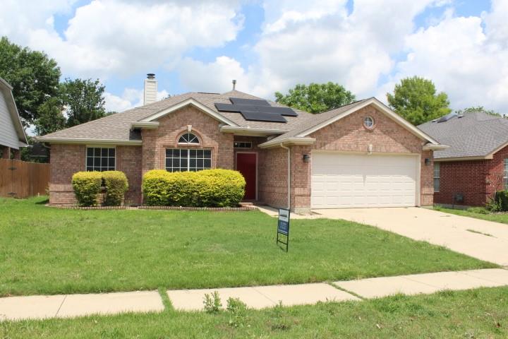 1070 Hillwood Drive Property Photo 1