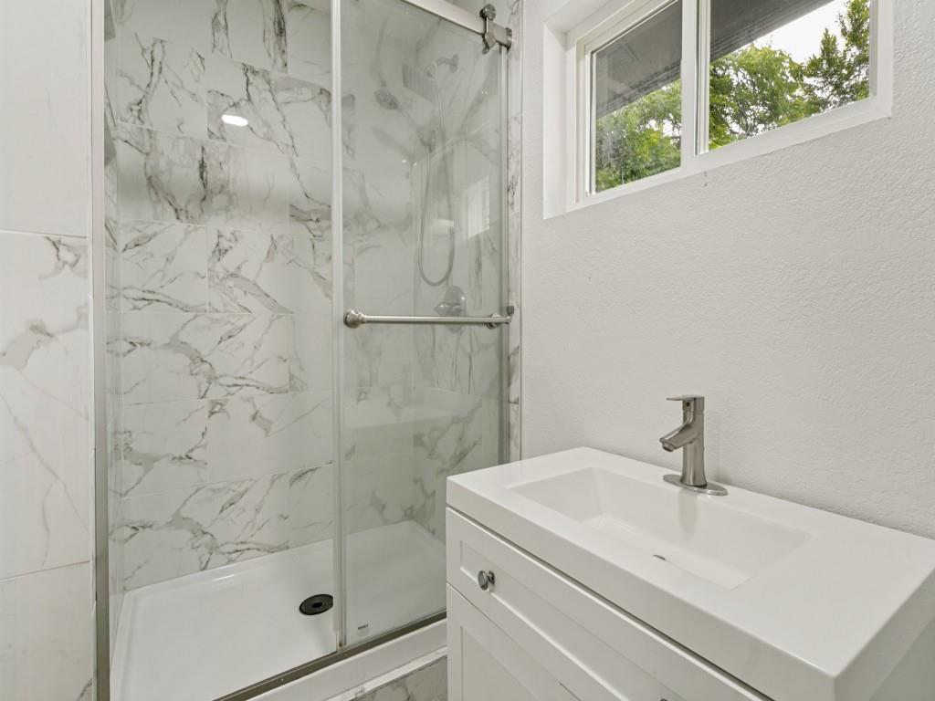 429 Harmon Road Property Photo 13