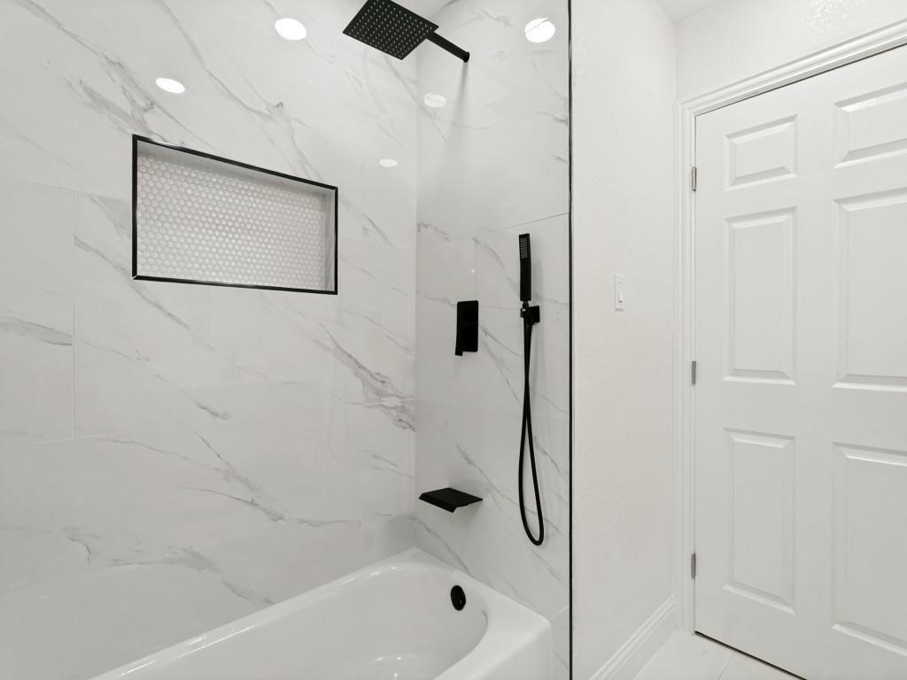 429 Harmon Road Property Photo 14