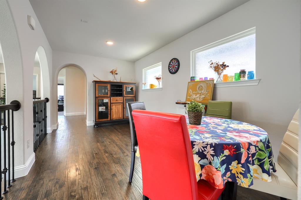 1037 Sarah Street Property Photo 21