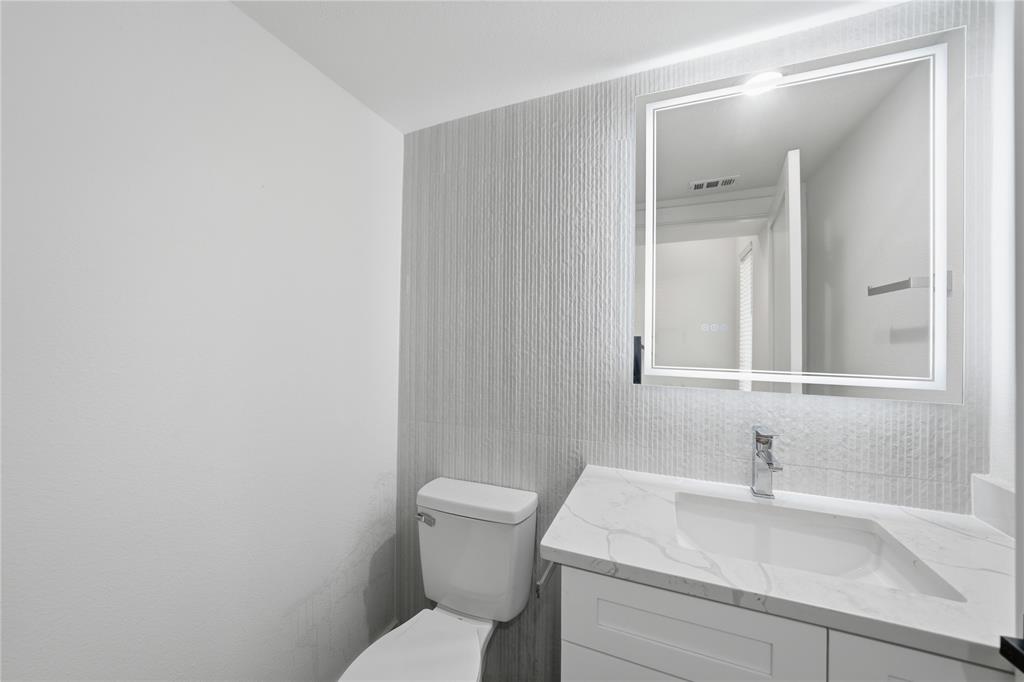 7207 Mohawk Drive 106 Property Photo 8