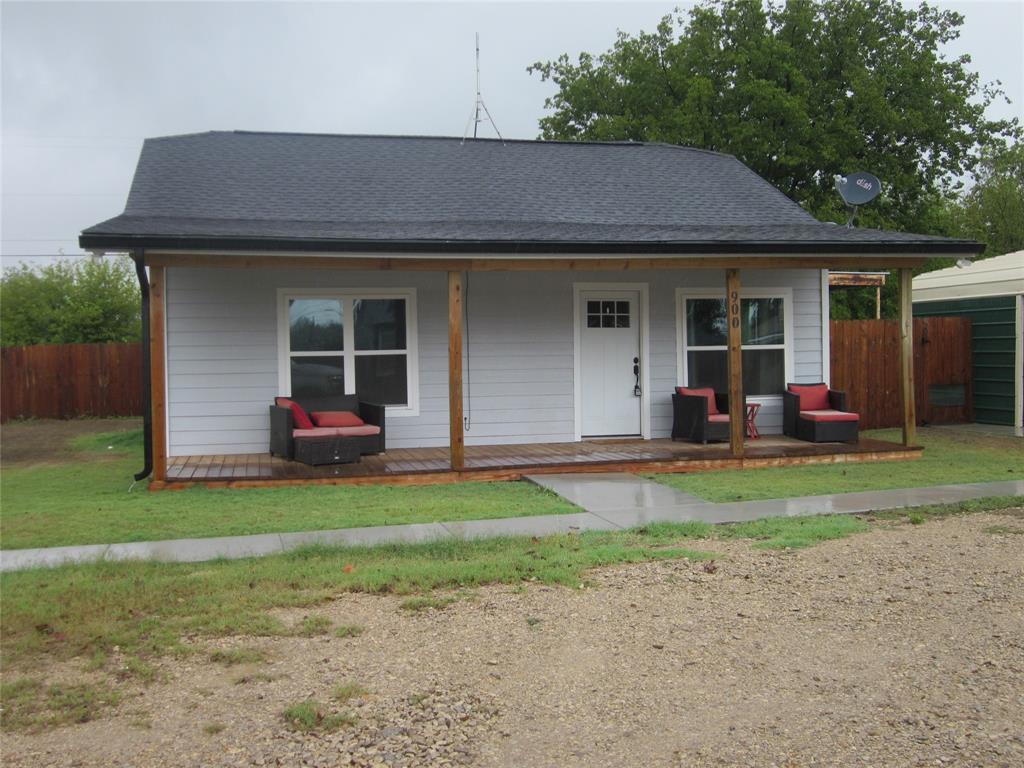 900 Gordon Avenue Property Photo 1