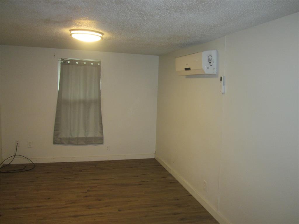 900 Gordon Avenue Property Photo 8