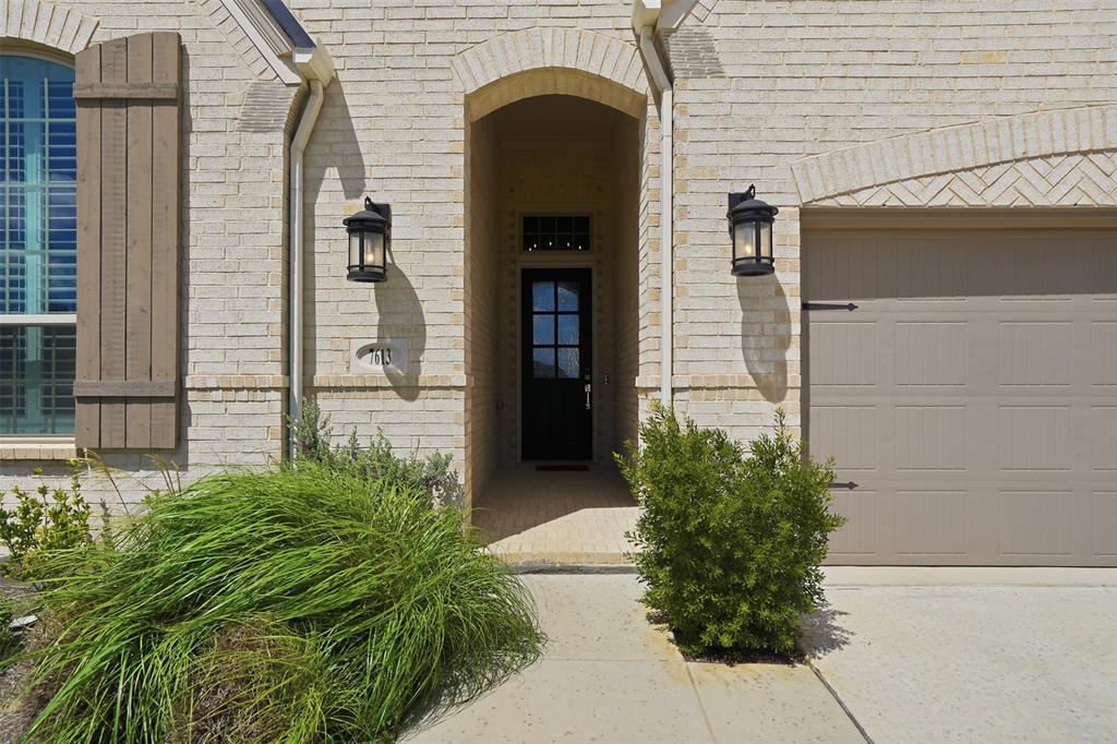 7613 Whisterwheel Way Property Photo 4