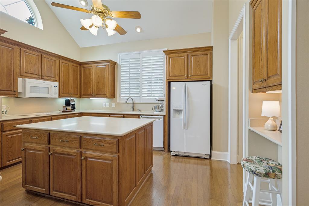 6404 Creekside Drive Property Photo 11