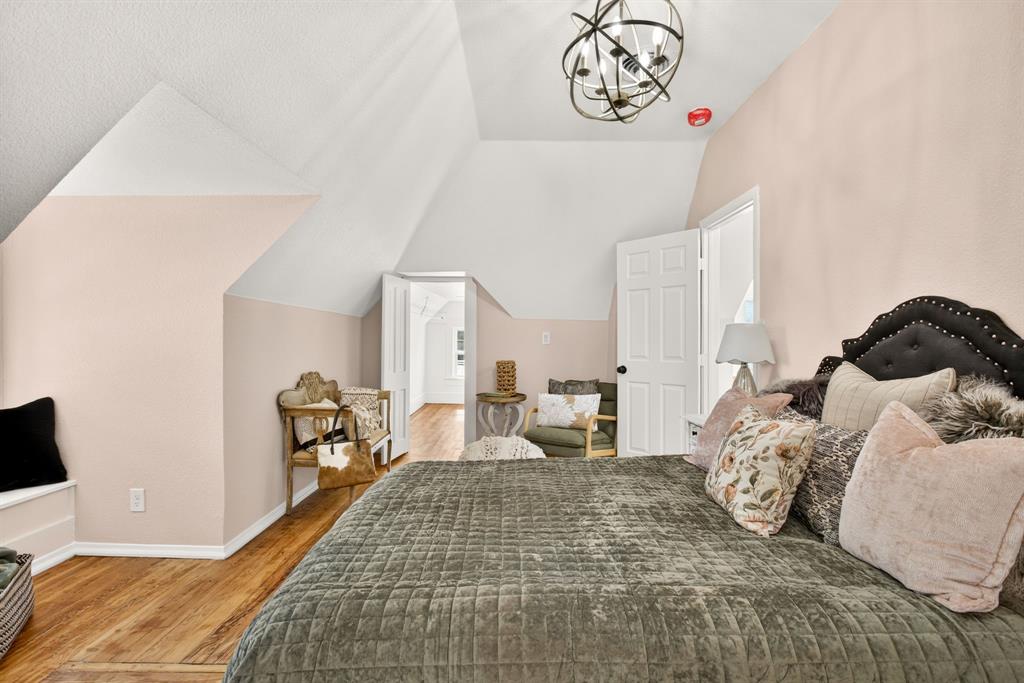 702 W Spring Street Property Photo 27