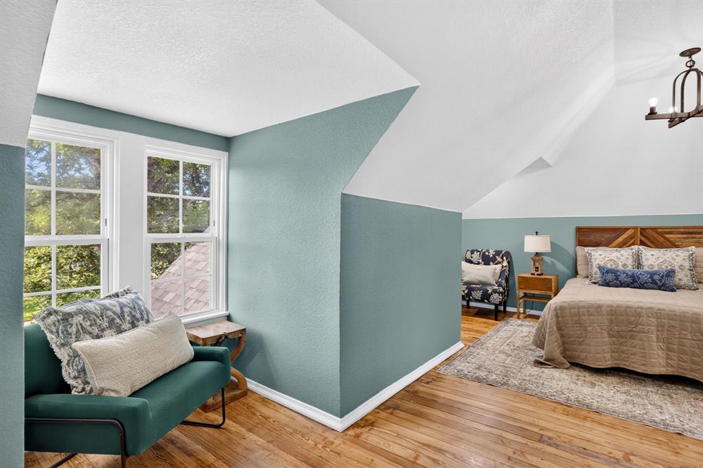 702 W Spring Street Property Photo 29