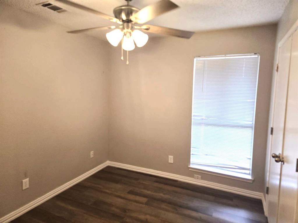 1005 Mitchell Lane Property Photo 11