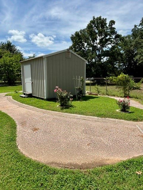 3912 Fm 2324 Property Photo 6