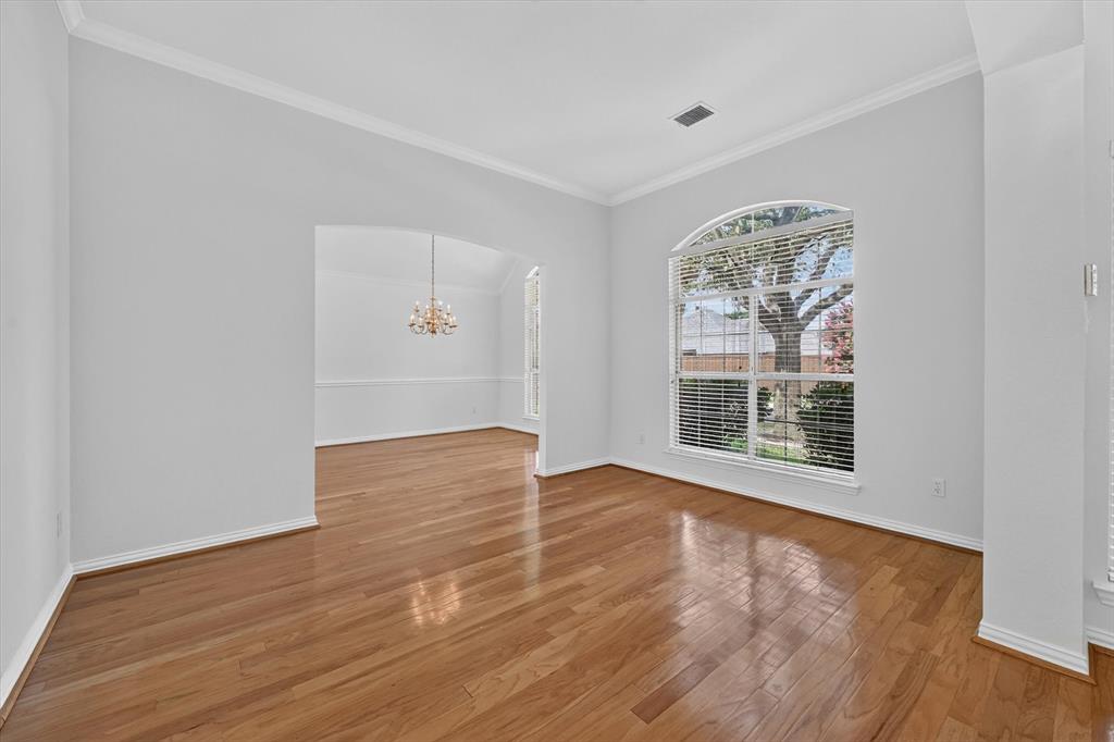 8308 Halkin Court Property Photo 3