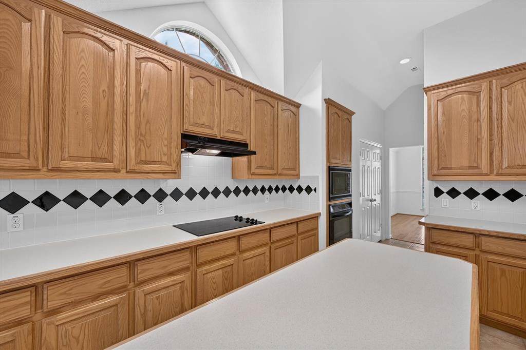 8308 Halkin Court Property Photo 13