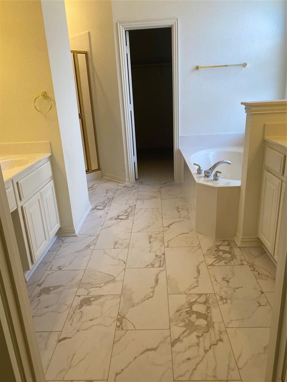 8308 Halkin Court Property Photo 21