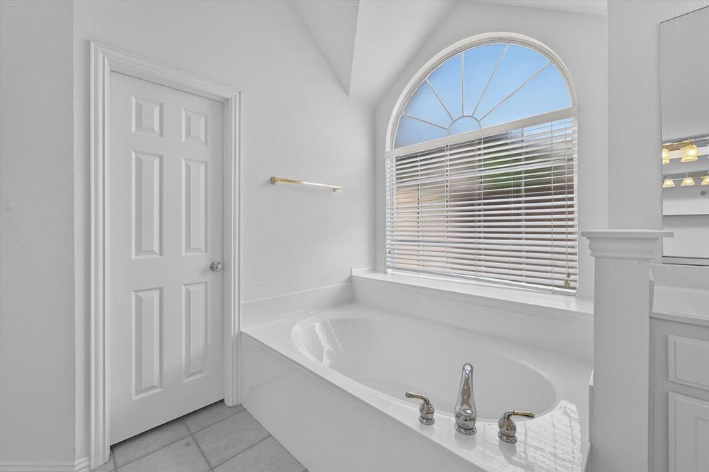 8308 Halkin Court Property Photo 22