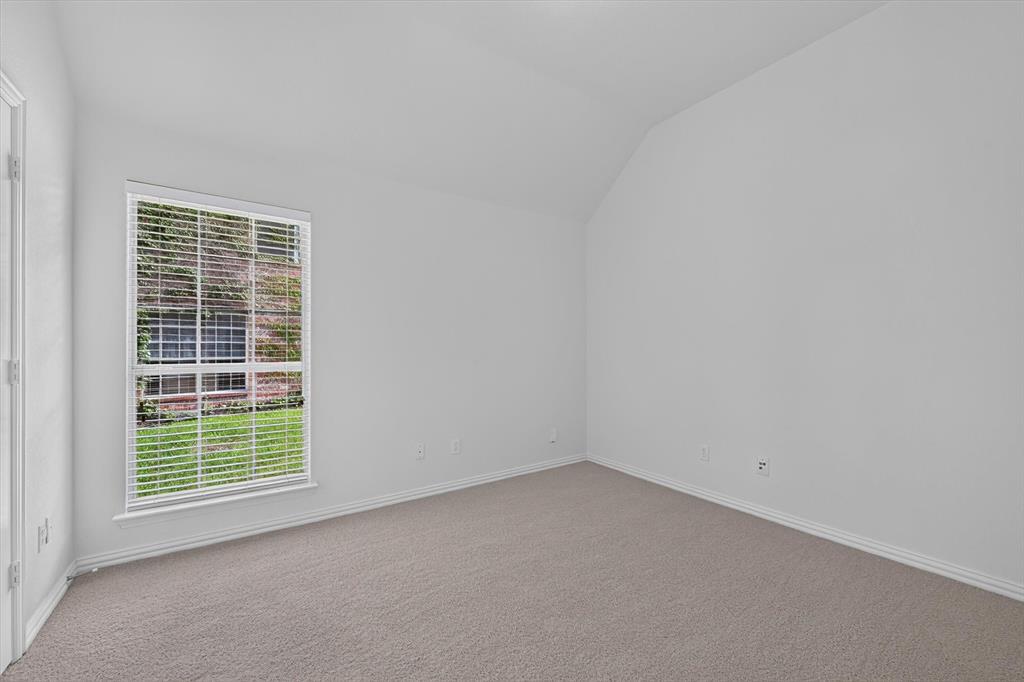 8308 Halkin Court Property Photo 24