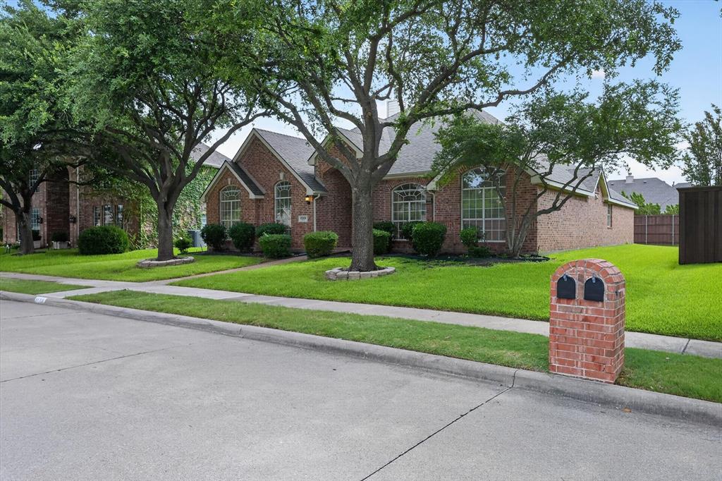 8308 Halkin Court Property Photo 33