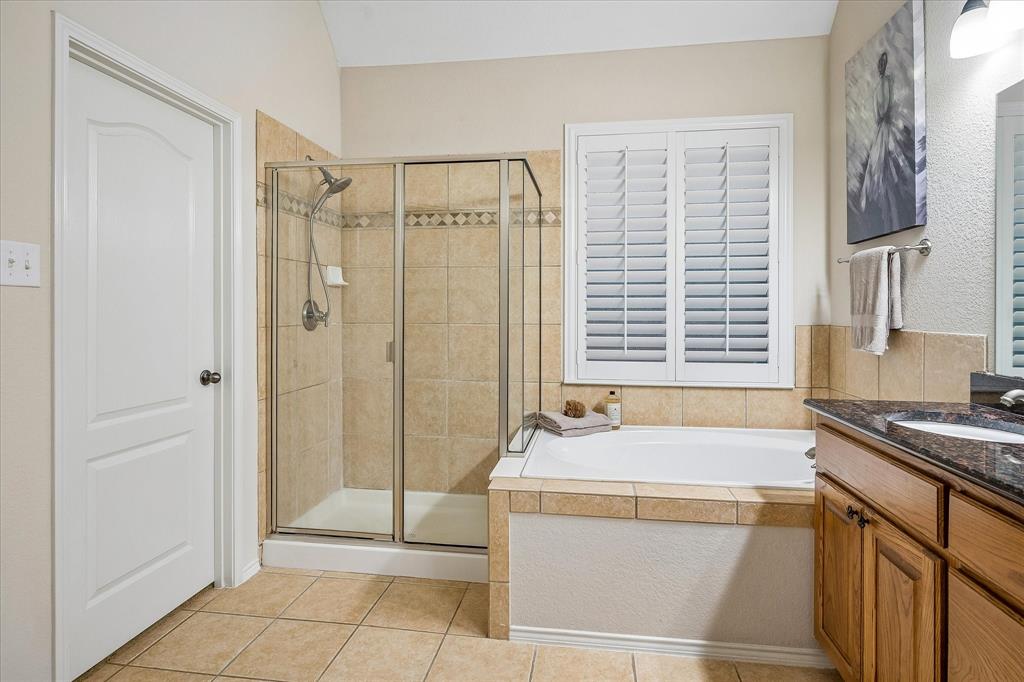 2824 Lacompte Drive Property Photo 16