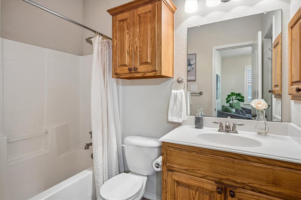 2824 Lacompte Drive Property Photo 20