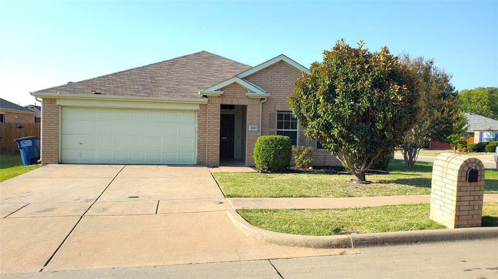 3021 Sawgrass Drive Property Photo 1