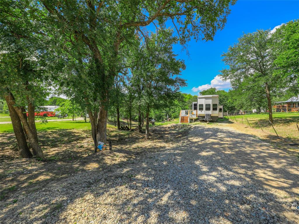 16064 Mulberry Drive Property Photo 3