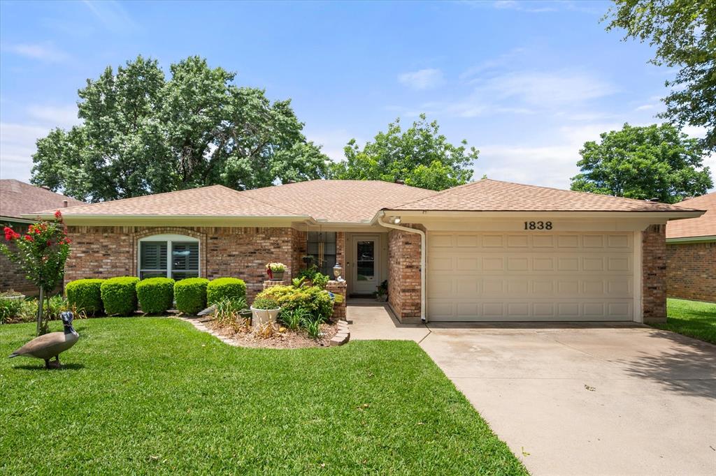 1838 Westcrest Drive Property Photo 1