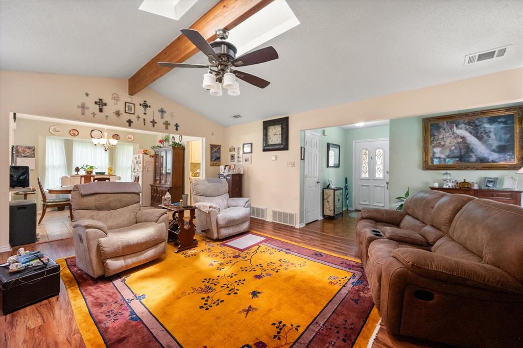 1838 Westcrest Drive Property Photo 15