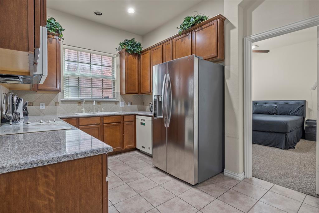 8712 Iron Horse Drive Property Photo 7