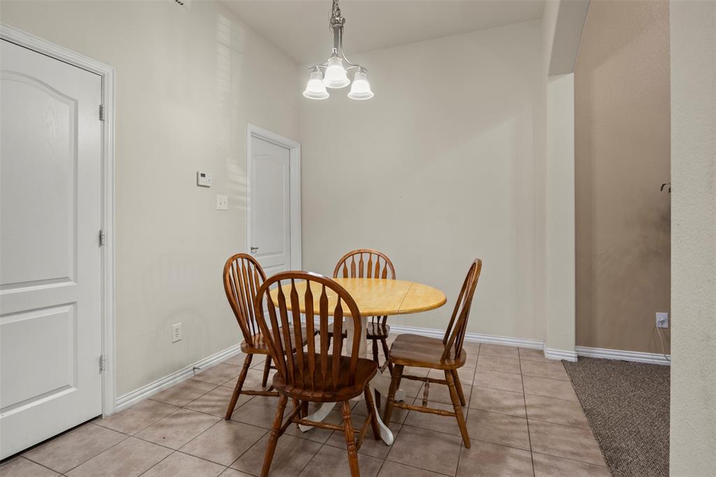8712 Iron Horse Drive Property Photo 8