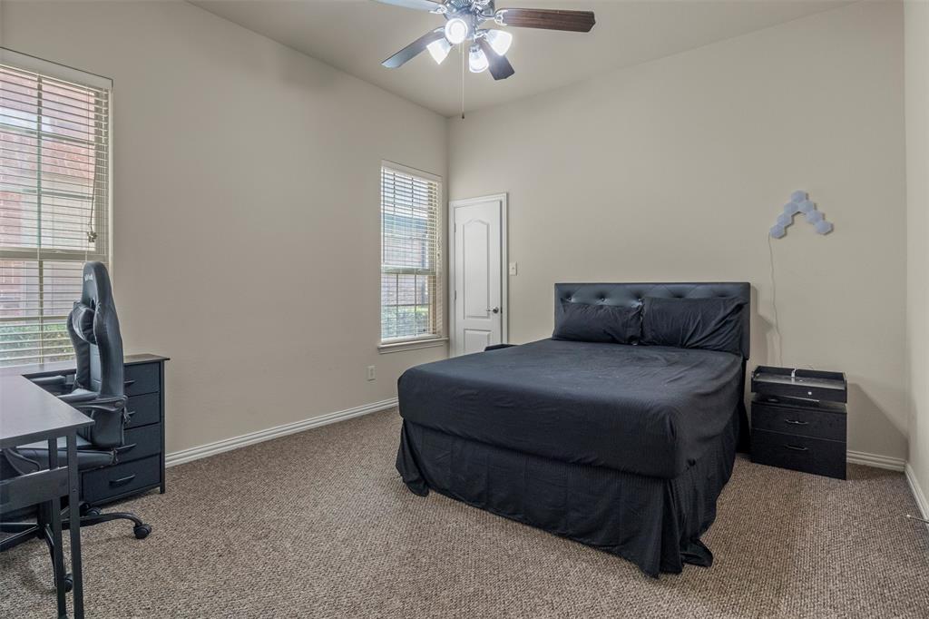 8712 Iron Horse Drive Property Photo 10