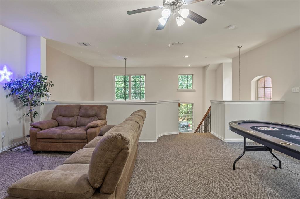 8712 Iron Horse Drive Property Photo 15