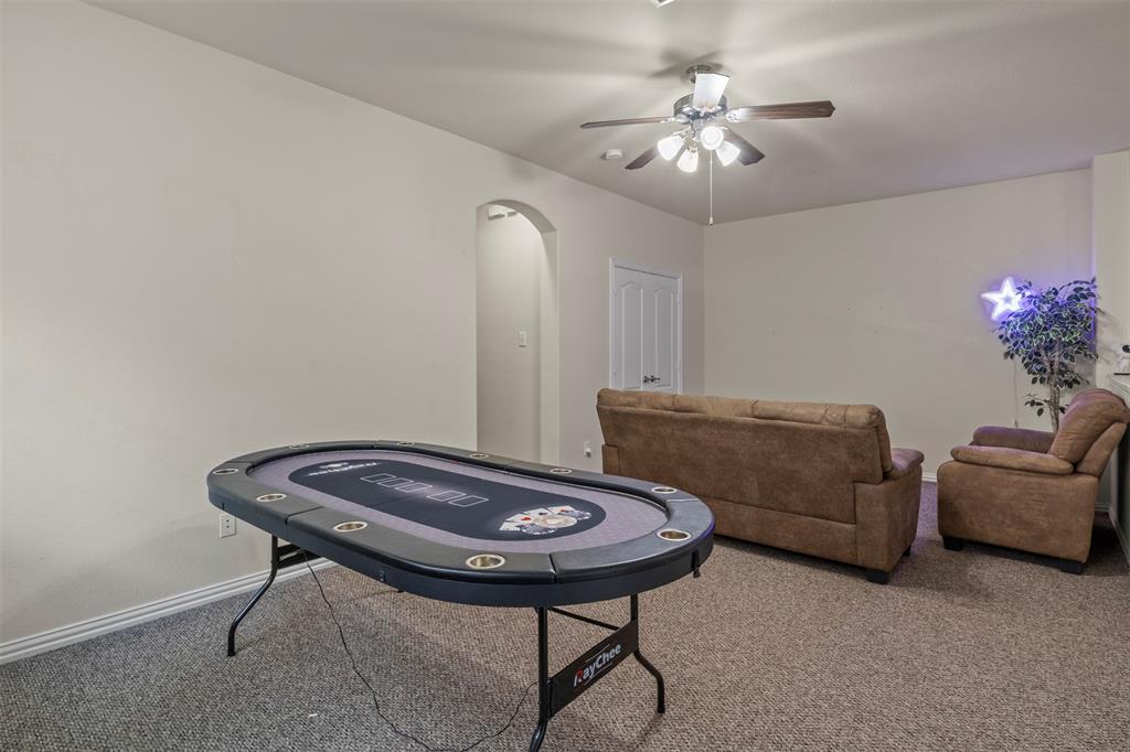 8712 Iron Horse Drive Property Photo 16