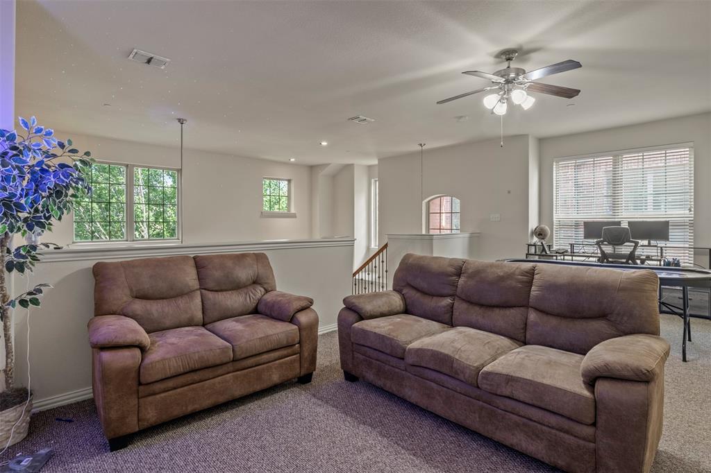 8712 Iron Horse Drive Property Photo 17