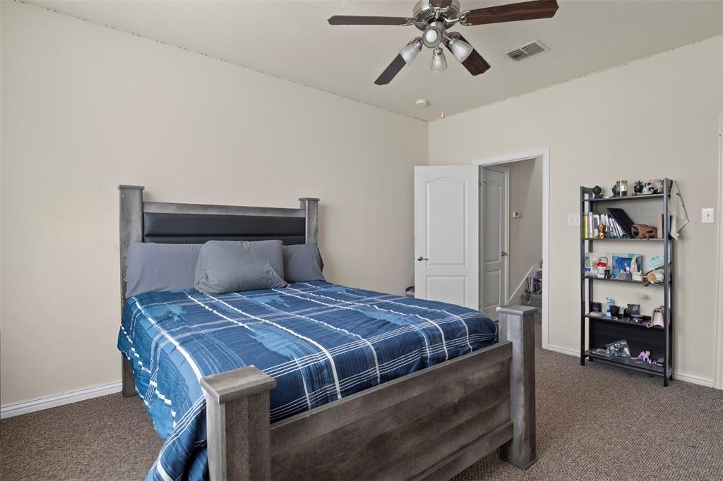 8712 Iron Horse Drive Property Photo 19