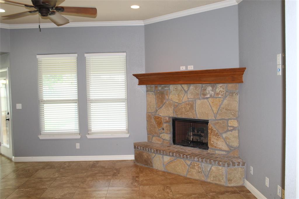 9204 Parkview Circle Property Photo 4