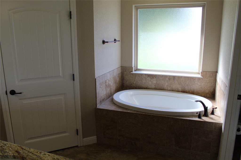 9204 Parkview Circle Property Photo 21