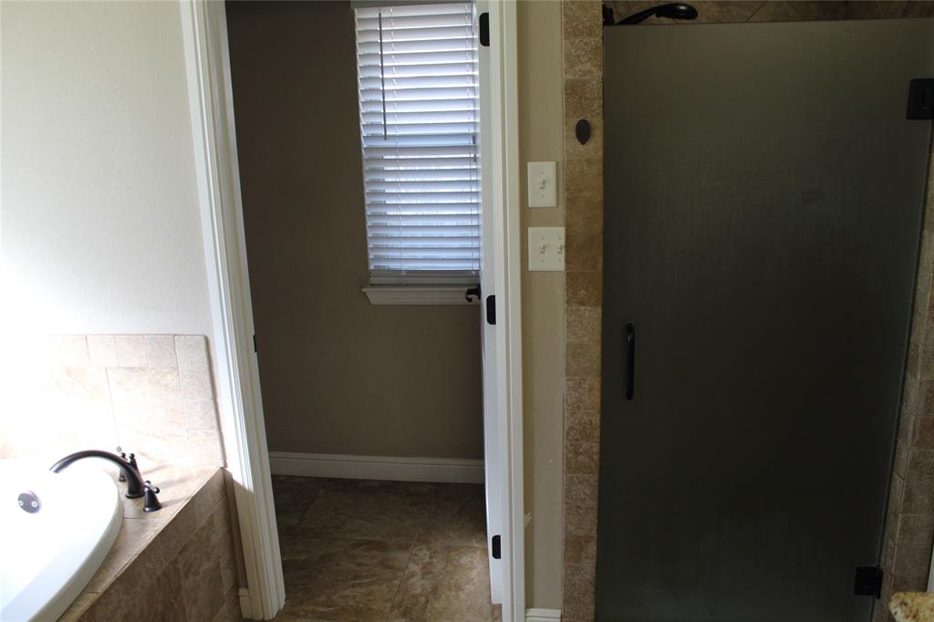 9204 Parkview Circle Property Photo 22